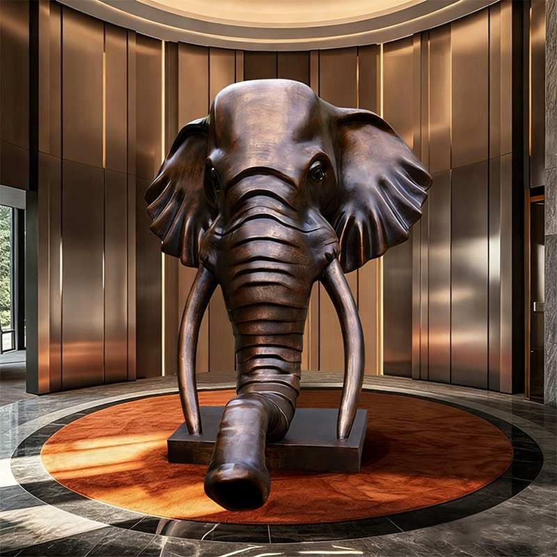 Скульптура головы слона